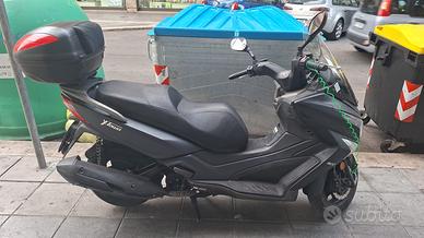 Scooter kymco