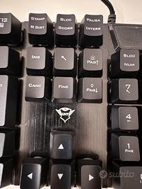 Tastiera e mouse da gaming con filo + connettore