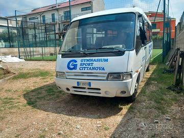AUTOBUS 28 POSTI +1