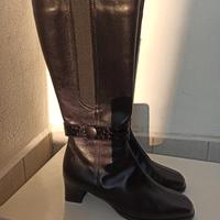 Stivali neri donna misura 38 in cuoio (mai usati)