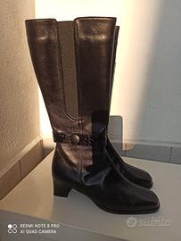 Stivali neri donna misura 38 in cuoio (mai usati)