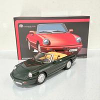Alfa Romeo Spider 1990 Verde 1/18 Laudoracing