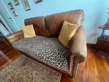 Divano in pelle due posti