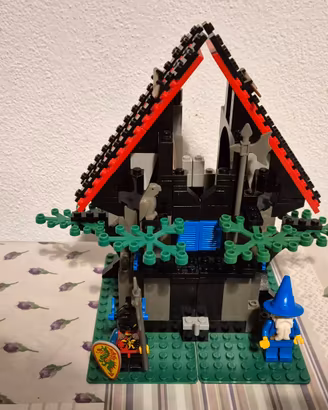 Lego Castle 6048 Majisto's Workshop Vintage