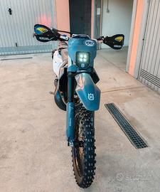 Faro LED Husqvarna TE FE enduro dal 2017 al 2026