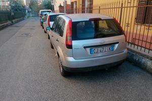 ford fiesta 2004