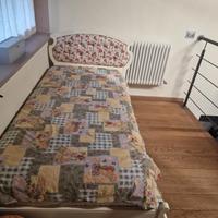 letto una piazza bianco