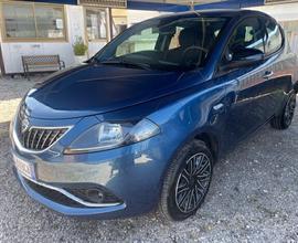 Lancia Ypsilon hybrid