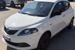 LANCIA Ypsilon 1.0 FireFly 5 porte S&S Hybrid Go