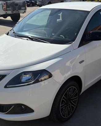 LANCIA Ypsilon 1.0 FireFly 5 porte S&S Hybrid Go