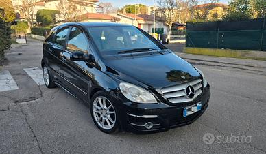 MERCEDESS B 180 CDI SPORT 