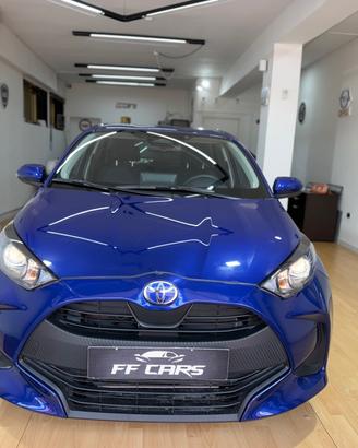 Toyota Yaris 1.5 Hybrid 5 porte Trend con 1300 Imm