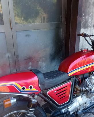 Moto Guzzi V 50 cafe racer