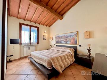 CASA SEMINDIPENDENTE A PRATO