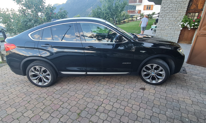 Bmw X4 anno 2017 xdrive2000 D 190 Cv