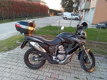 Honda Transalp 700