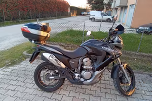 Honda Transalp 700