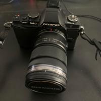 Olympus OMD E-M5 + M.Zuiko Digital ED 12-50mm