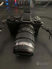 Olympus OMD E-M5 + M.Zuiko Digital ED 12-50mm