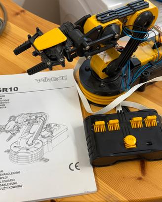 Braccio robotico Velleman KSR10 kit robotica