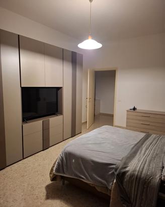 CAMERA DA LETTO COMPLETA – PARI AL NUOVO – STILE M