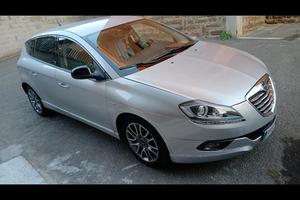lancia delta 1.6 120 cavalli disel  2015