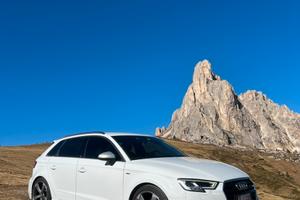 Audi A3 2.0tdi S line 2018 (LEGGERE BENE )