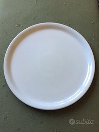 Piatto da portata in ceramica. Diametro cm 28