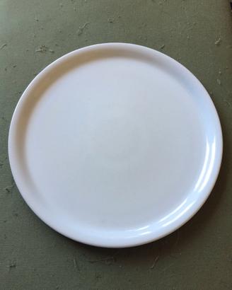 Piatto da portata in ceramica. Diametro cm 28
