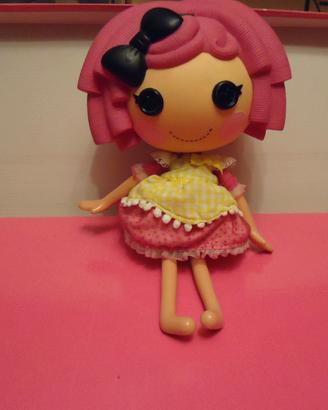 Bambola e peluche
