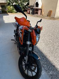 KTM DUKE 125 2011