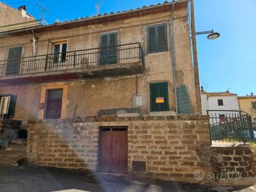 Terratetto semi indipendente