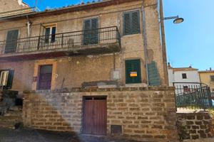 Terratetto semi indipendente