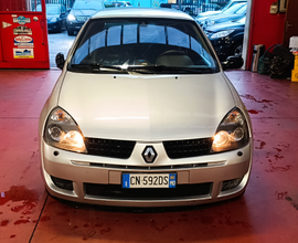 Renault Clio rs