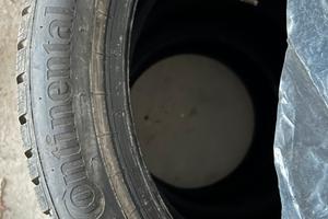 4 Gomme CONTINENTAL Invernali 225/45 VR18 95V