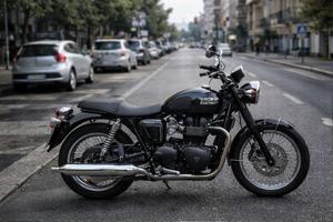 Triumph Boneville limited (986MF)