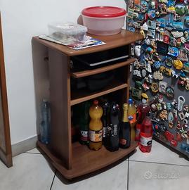 mobiletto tv carrellino con ruote con mensole cuci
