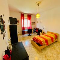 Ampia Camera Singola per Studentesse Bari