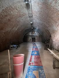 Grotte sotterranee per stagionatura / vini . ecc