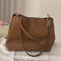 Borsa Michael Kors con etichetta