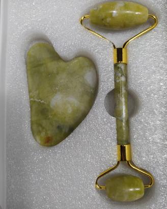 jade roller e gua sha stone