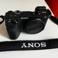 Sony A6600 - Come Nuova, Solo 4.881 Scatti