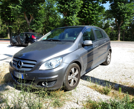 Mercedes-Benz CLASSE B B180 2.0 CDI PREMIUM