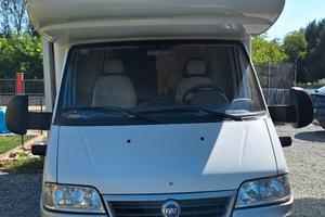 Camper mansardato mobilvetta