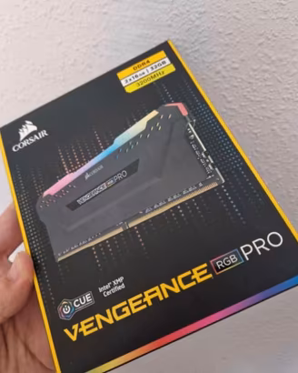 RAM 8gb corsair vengeance rgb pro