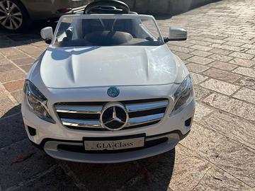 macchinina elettrica Mercedes Cabrio per bambini