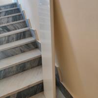 tre mensole in legno massello laccate