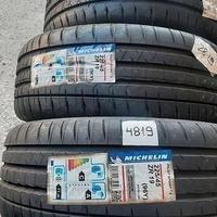 225 45 19 Michelin nuove
