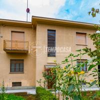 VILLA BI-FAMILIARE LIBERA SU QUATTRO LATI