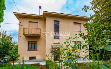 VILLA BI-FAMILIARE LIBERA SU QUATTRO LATI